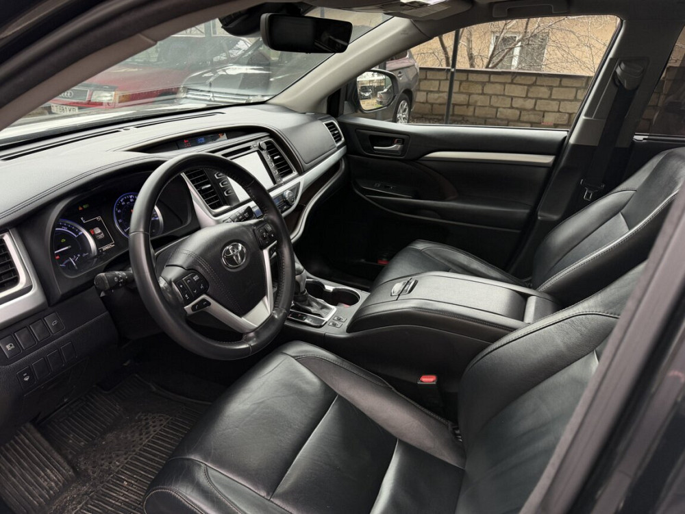 Toyota Highlander 2018 an Tiraspol Tiraspol - fotografie 5