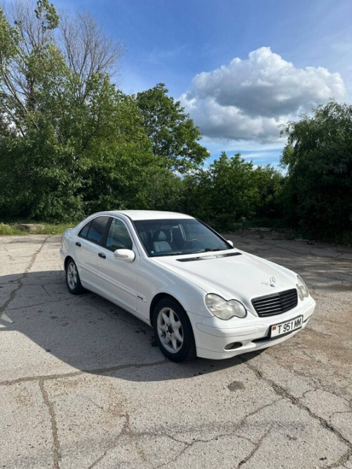 Mercedes C-Class 2002 an Tiraspol Tiraspol - fotografie 1