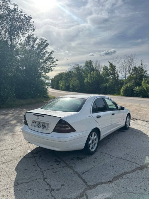 Mercedes C-Class 2002 an Tiraspol Tiraspol - fotografie 3
