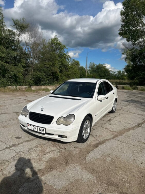 Mercedes C-Class 2002 an Tiraspol Tiraspol - fotografie 2