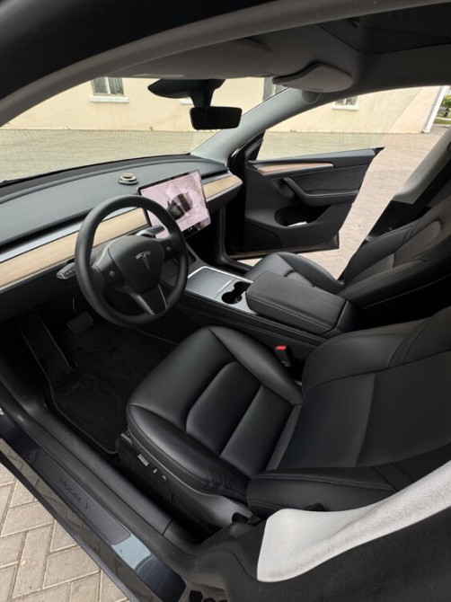 Tesla Model Y 2024 an Tiraspol Tiraspol - fotografie 7
