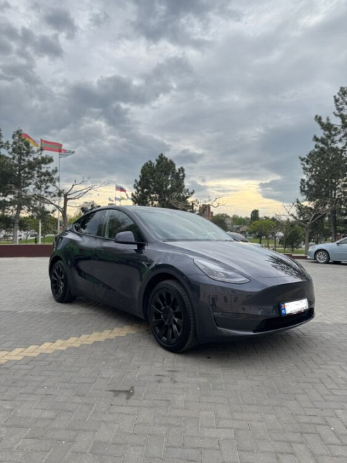 Tesla Model Y 2024 an Tiraspol Tiraspol - fotografie 1
