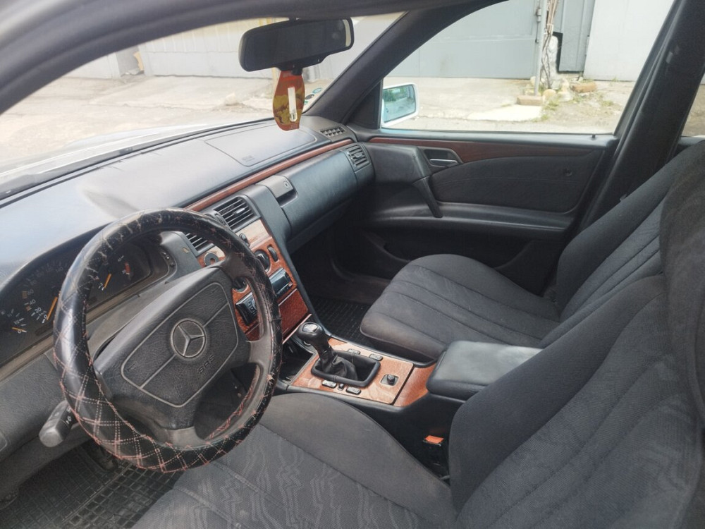 Mercedes E-Class 1996 год Бендеры Бендеры - изображение 3
