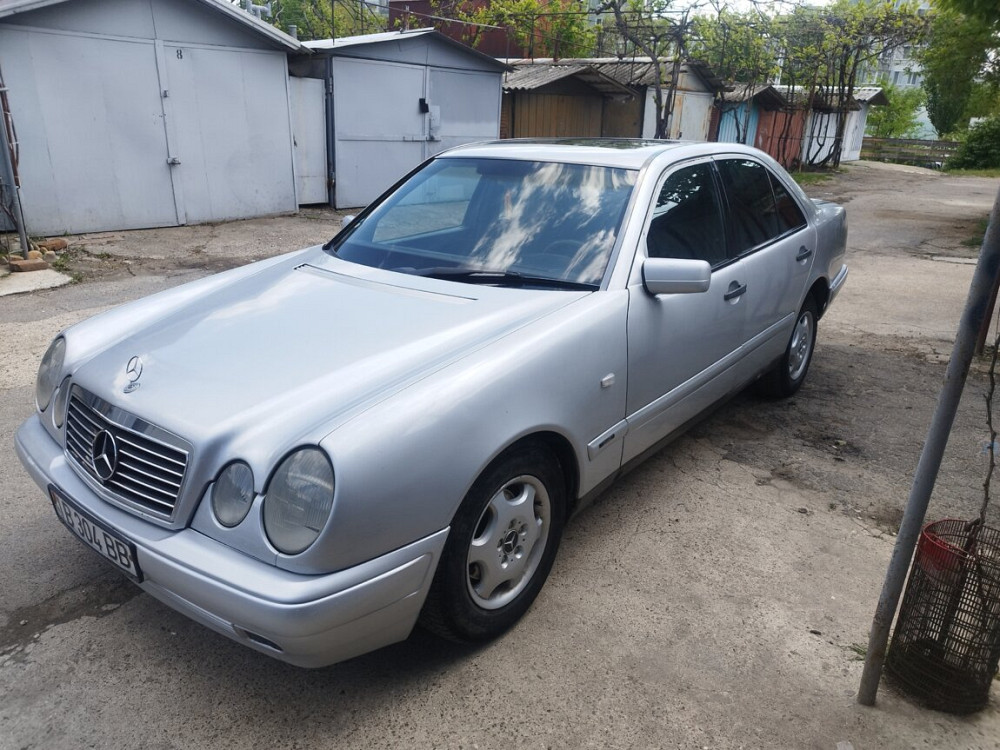 Mercedes E-Class 1996 год Бендеры Бендеры - изображение 2