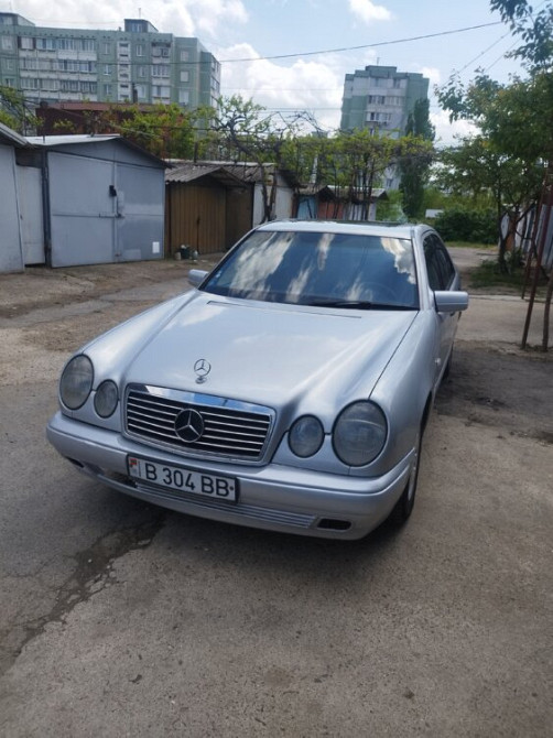 Mercedes E-Class 1996 год Бендеры Бендеры - изображение 1