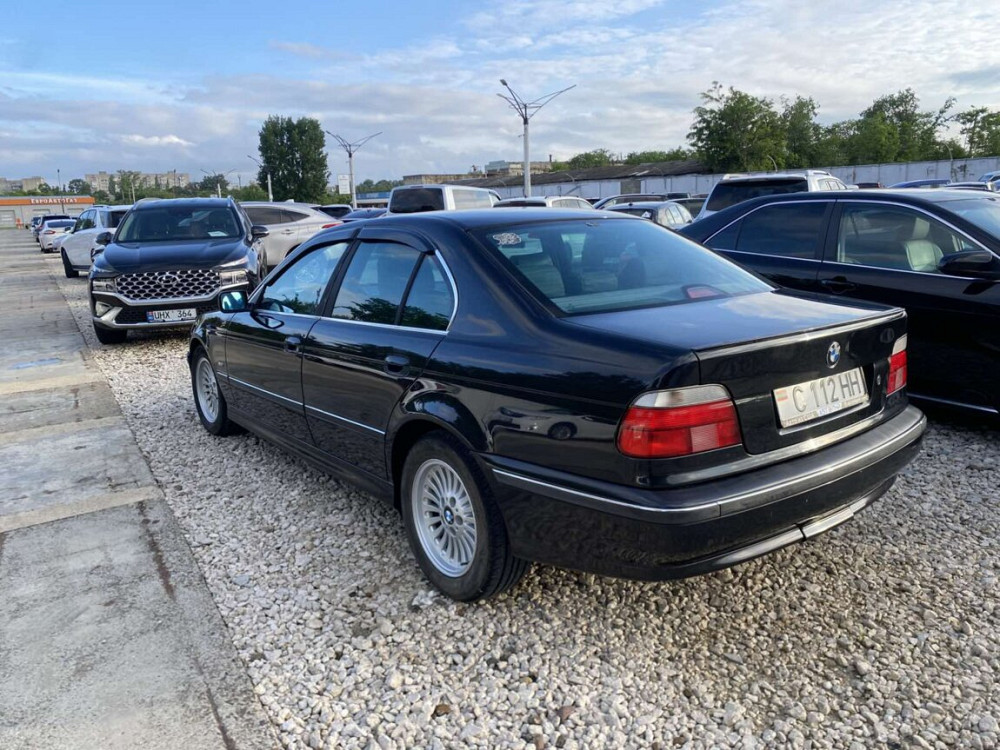 BMW 5 Series 1998 год Суклея Суклея - изображение 3