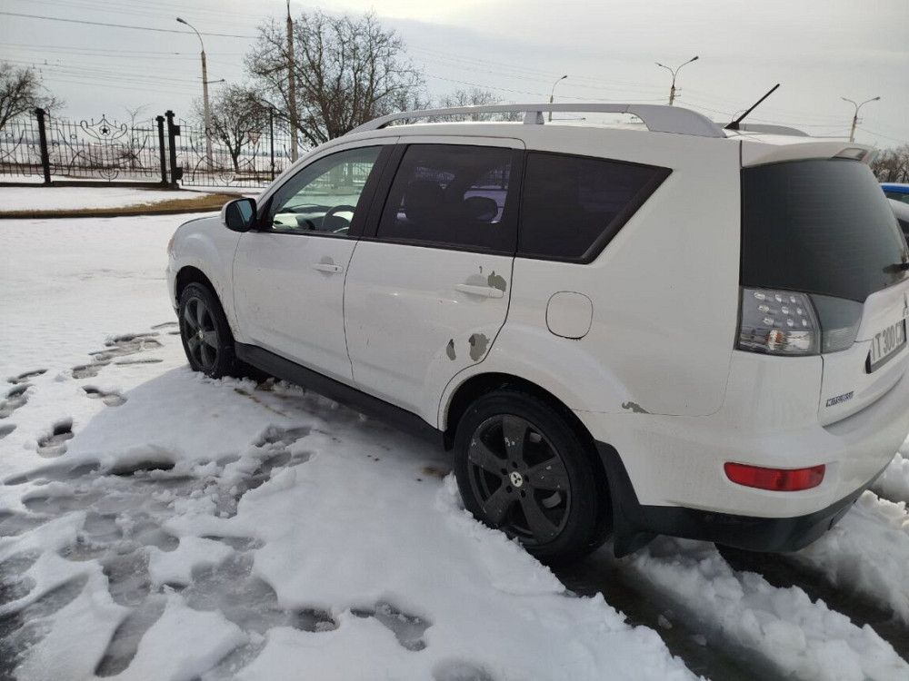 Mitsubishi Outlander 2010 год Тирасполь Тирасполь - изображение 2