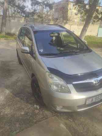 Toyota Corolla Verso 2003 an Bender Bender