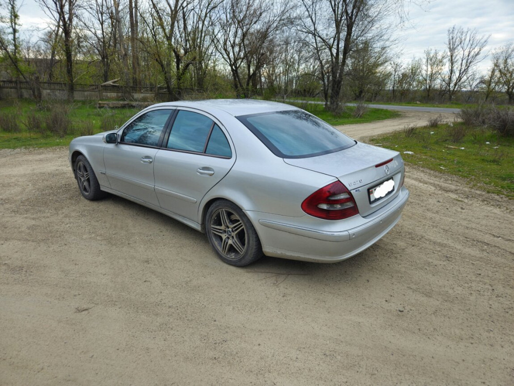 Mercedes E-Class 2002 год Бендеры Бендеры - изображение 2