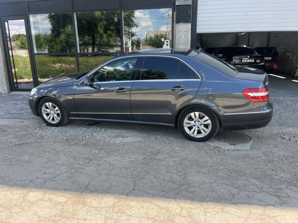 Mercedes E-Class 2011 год Тирасполь Тирасполь - изображение 1