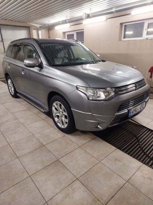 Mitsubishi Outlander 2014 год Кишинёв Кишинёв - изображение 1