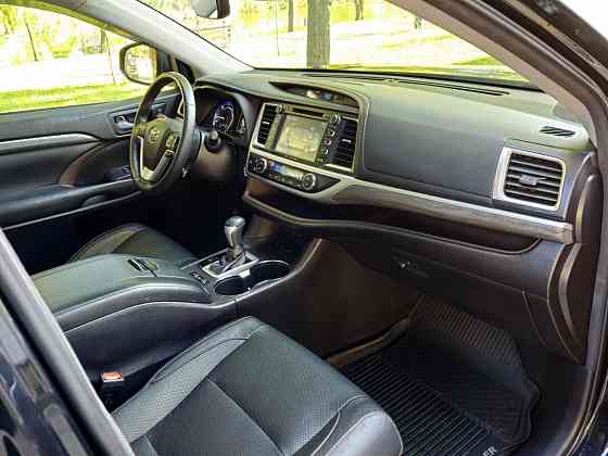 Toyota Highlander 2018 год Тирасполь Тирасполь
