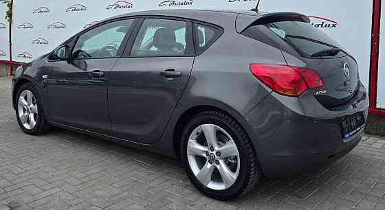 Opel Astra 2011 год Кишинёв Кишинёв