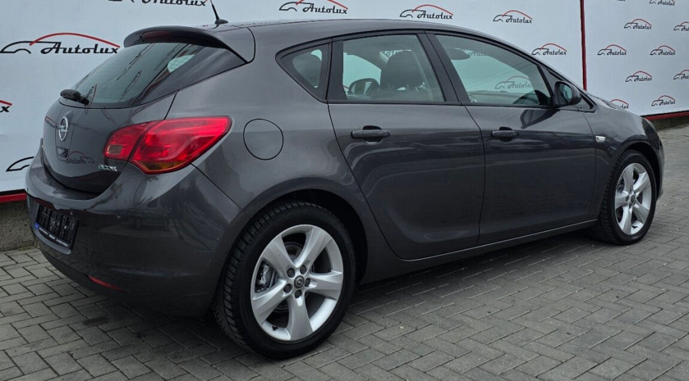 Opel Astra 2011 год Кишинёв Кишинёв - изображение 5