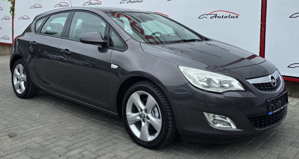 Opel Astra 2011 год Кишинёв Кишинёв - изображение 2