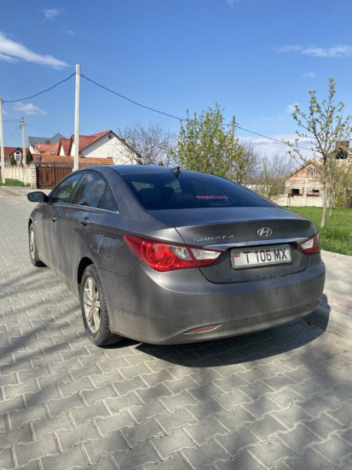 Hyundai Sonata 2013 an Tiraspol Tiraspol - fotografie 2