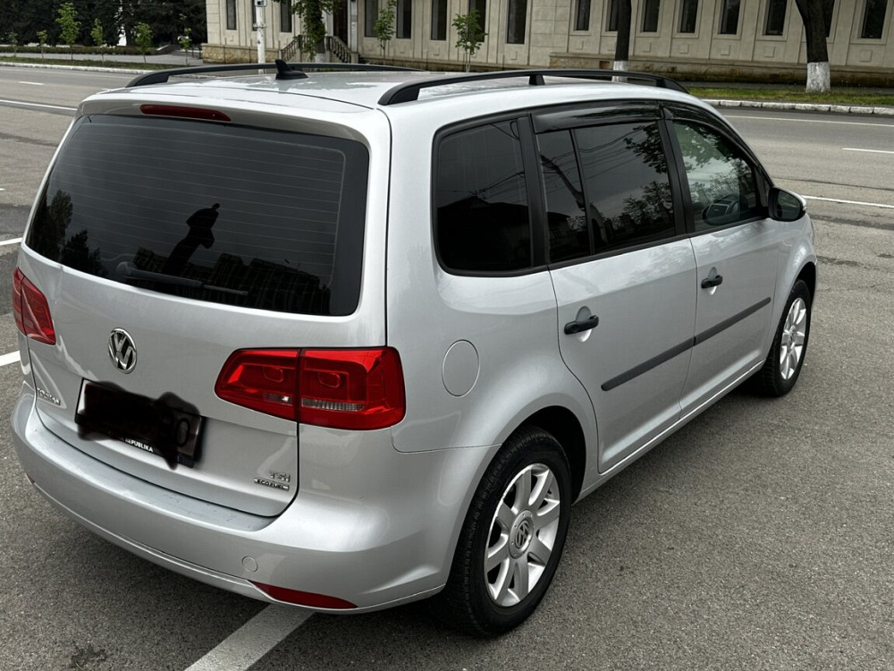 Volkswagen Touran 2011 год Тирасполь Тирасполь - изображение 3