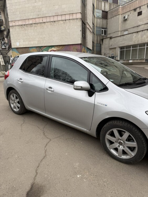 Toyota Auris 2010 год Кишинёв Кишинёв - изображение 3