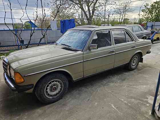 Mercedes W123 1980 год Днестровск Днестровск