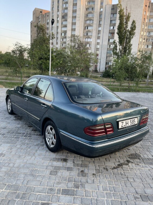 Mercedes E-Class 2000 год Тирасполь Тирасполь - изображение 2