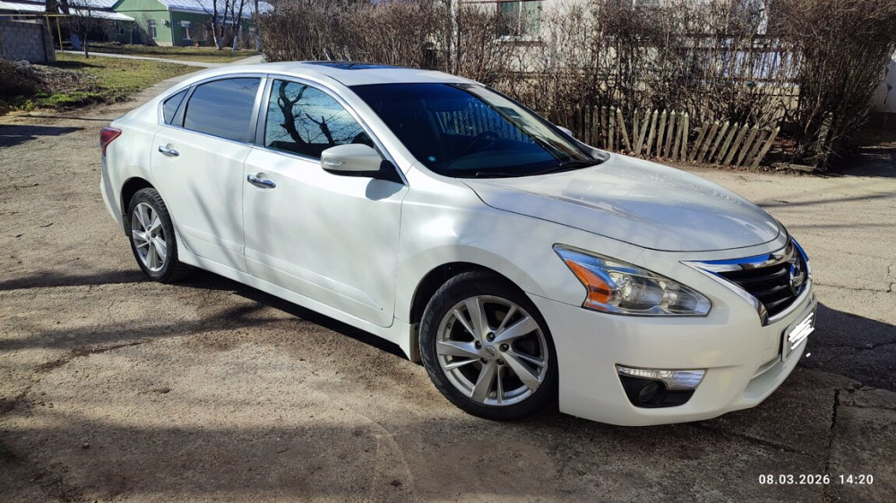 Nissan Altima 2014 год Бендеры Бендеры - изображение 1
