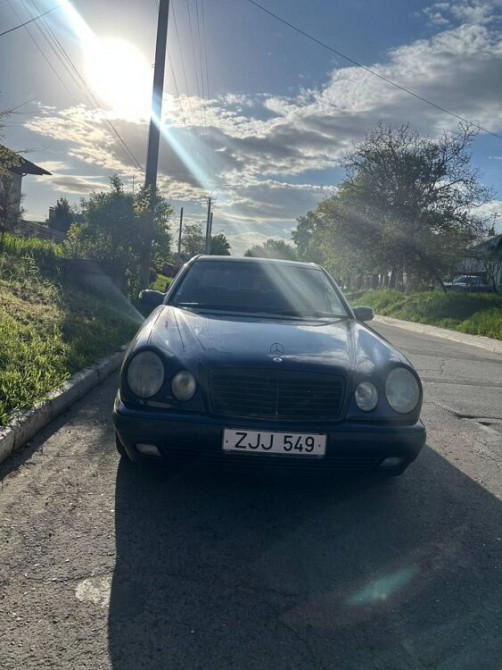 Mercedes E-Class 1999 год Бендеры Бендеры - изображение 1