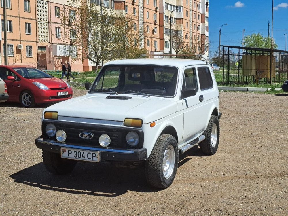 ВАЗ / Lada Niva 1998 год Тирасполь Тирасполь - изображение 1