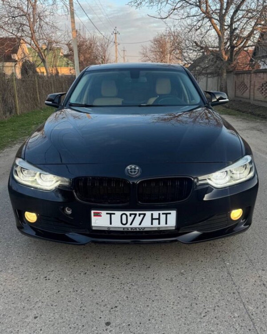 BMW seria 3 2014 an Tiraspol Tiraspol - fotografie 2