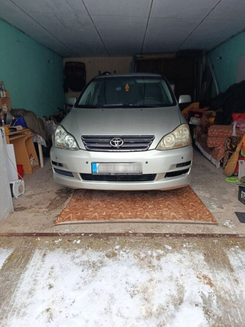 Toyota Avensis Verso 2005 an Tiraspol Tiraspol - fotografie 4