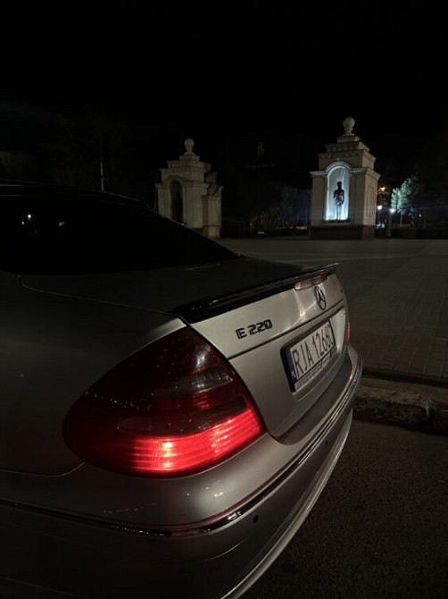 Mercedes E-Class 2002 an Tiraspol Tiraspol - fotografie 2
