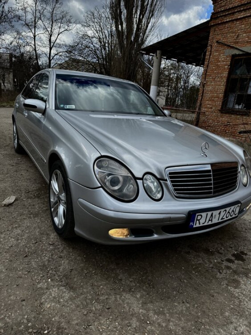 Mercedes E-Class 2002 an Tiraspol Tiraspol - fotografie 4