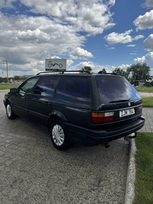 Volkswagen Passat 1993 год Тирасполь Тирасполь - изображение 4