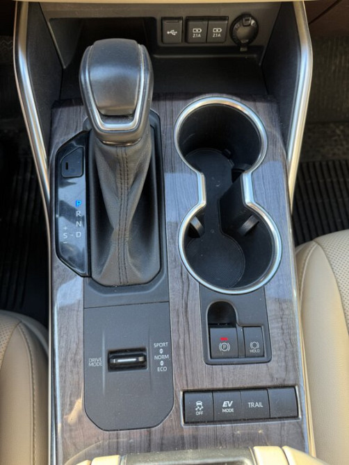 Toyota Highlander 2021 an Bender Bender - fotografie 9