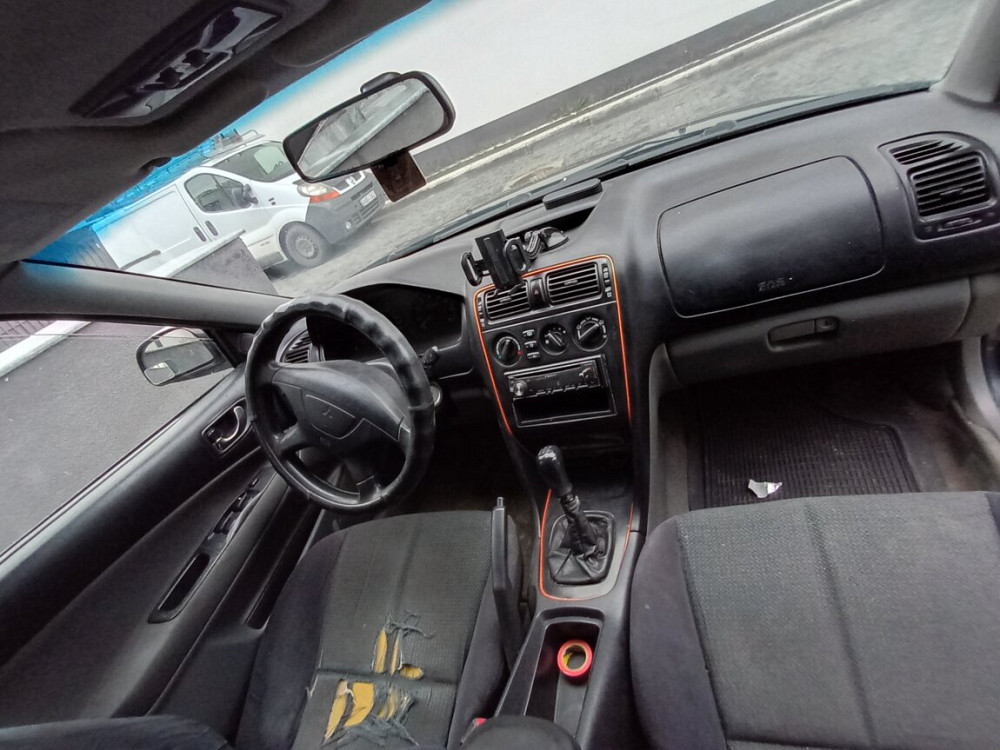 Mitsubishi Galant 2001 an Chişinău Chişinău - fotografie 3