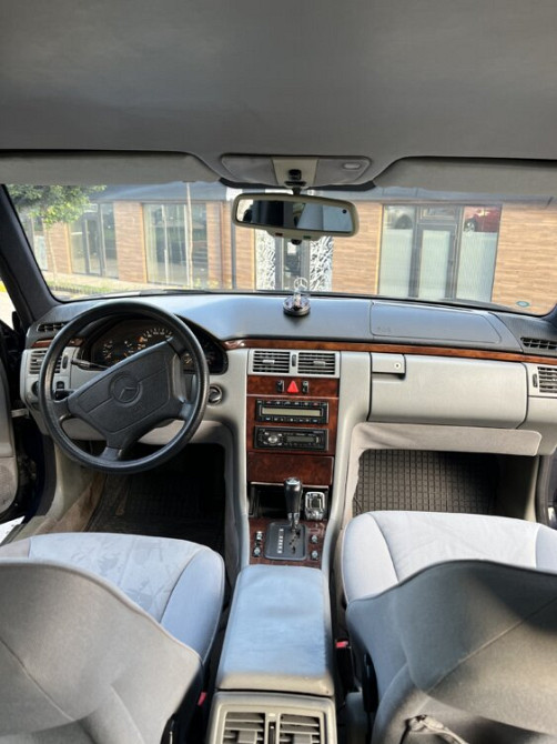 Mercedes E-Class 1996 год Тирасполь Тирасполь - изображение 5
