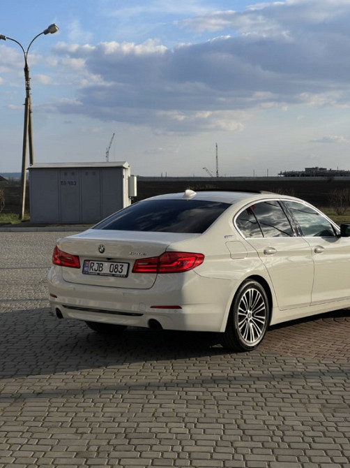 BMW seria 5 2018 an Chişinău Chişinău - fotografie 2