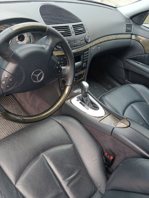 Mercedes E-Class 2004 год Тирасполь Тирасполь - изображение 3