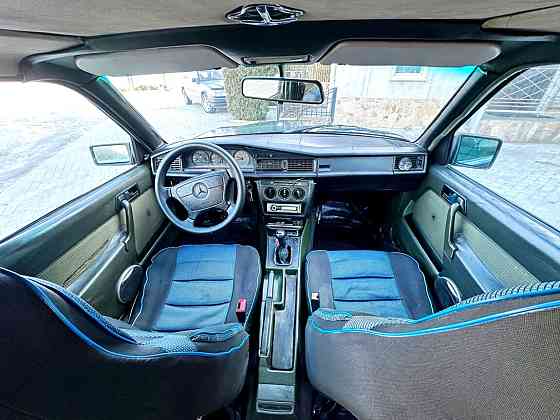 Mercedes 190 (W201) 1986 год Суклея Суклея