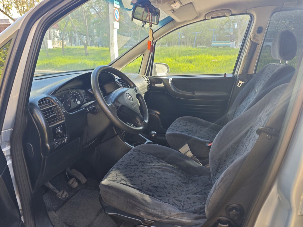 Opel Zafira 2002 год Тирасполь Тирасполь - изображение 3
