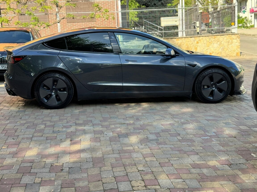 Tesla Model 3 2020 год Кишинёв Кишинёв - изображение 4