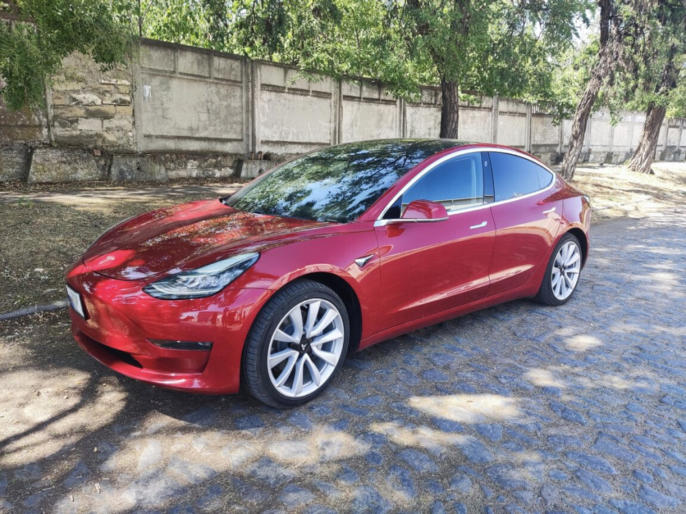 Tesla Model 3 2018 год Тирасполь Тирасполь - изображение 1