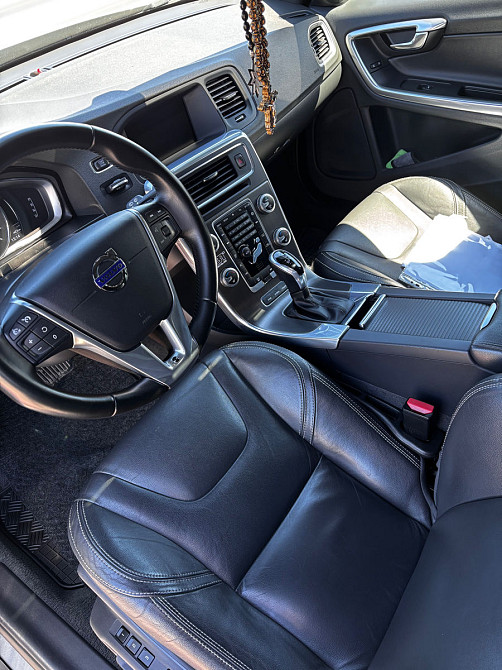 Volvo V60 2015 год Кишинёв Кишинёв - изображение 4