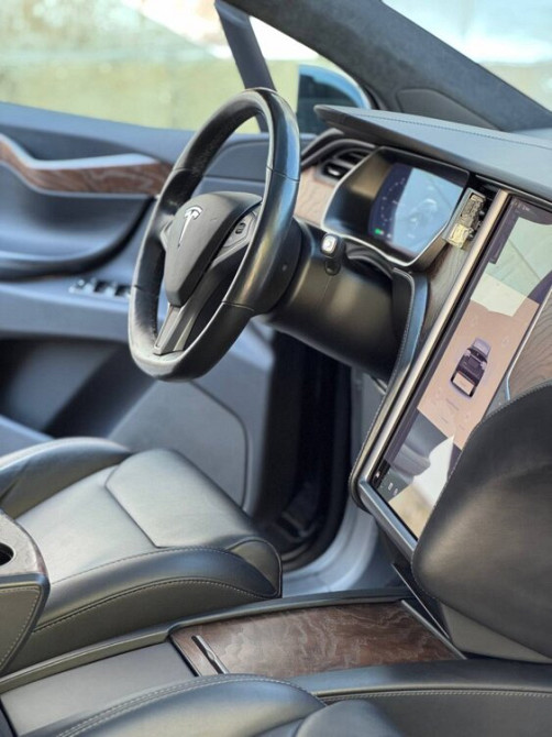 Tesla Model X 2018 год Тирасполь Тирасполь - изображение 9