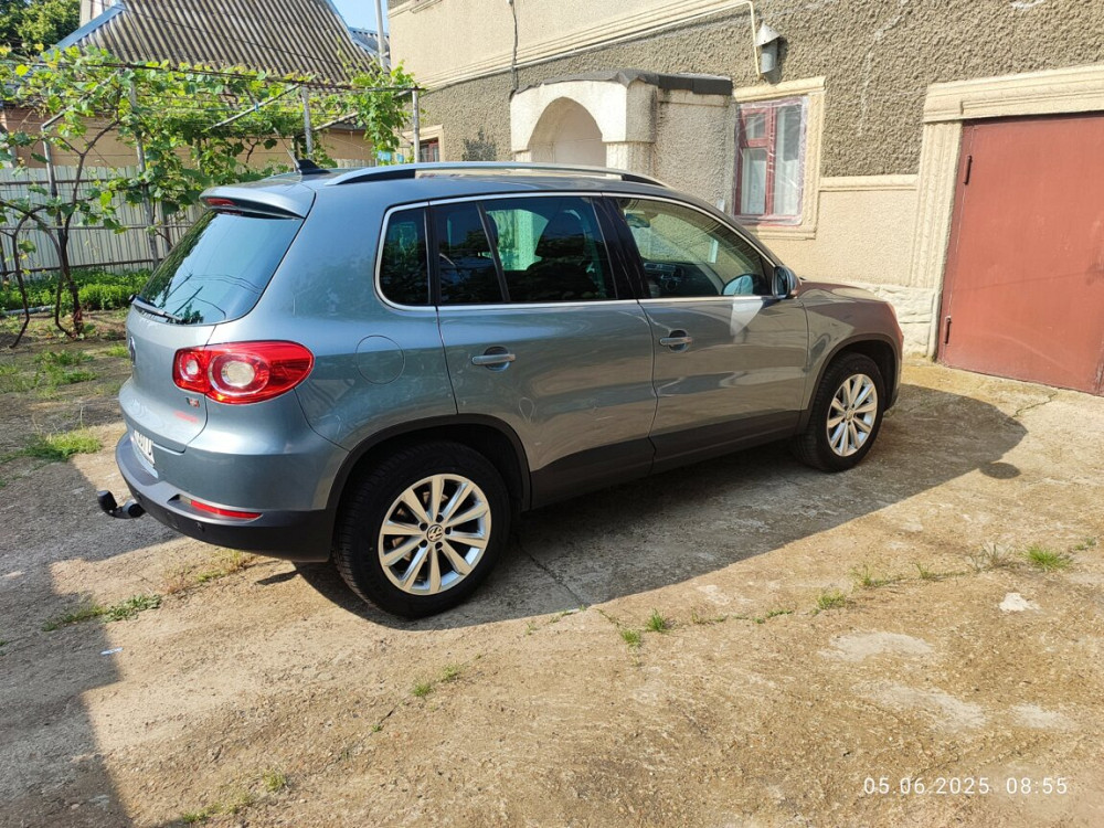 Volkswagen Tiguan 2010 год Тирасполь Тирасполь - изображение 2