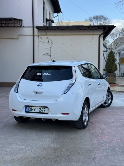 Nissan Frunză 2013 an Tiraspol Tiraspol - fotografie 2