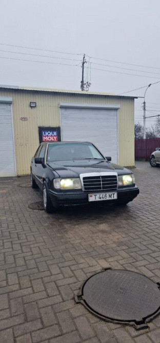 Mercedes W124 1992 год Бендеры Бендеры - изображение 2
