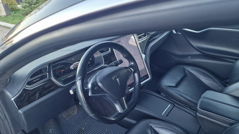Tesla Model S 2016 год Тирасполь Тирасполь - изображение 4