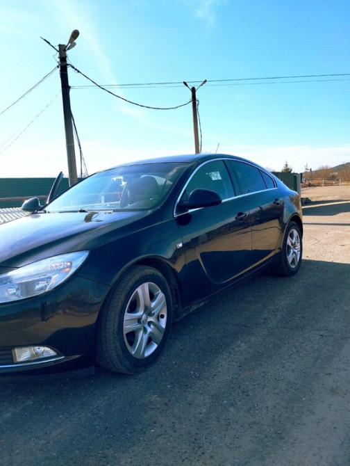 Opel Insignia 2010 год Резина Резина - изображение 1