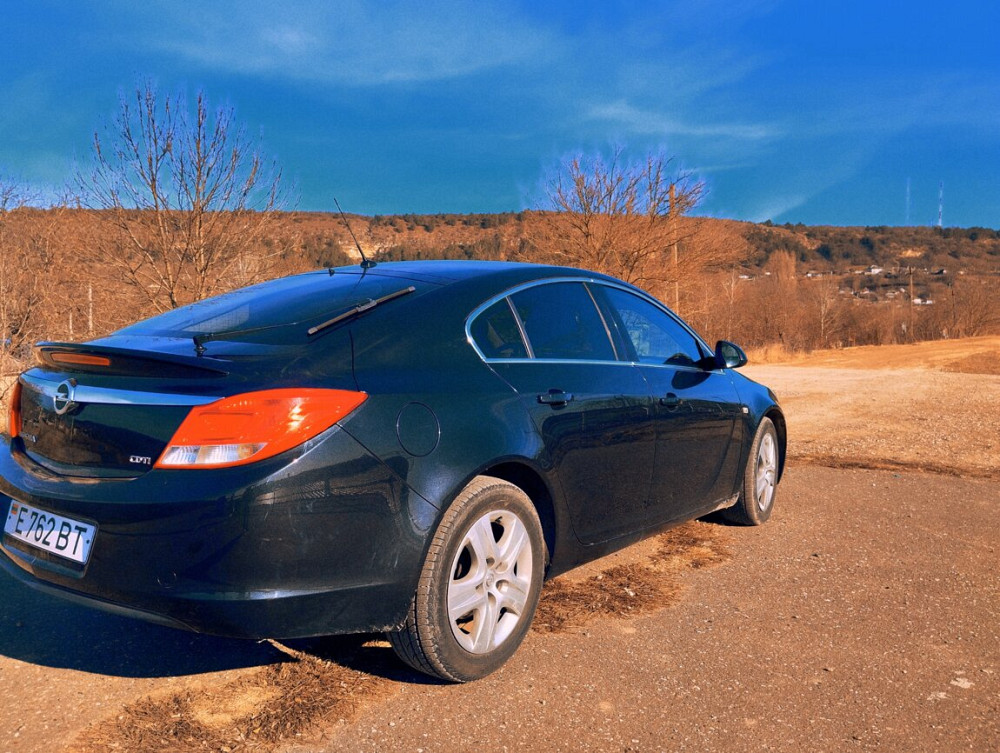 Opel Insignia 2010 год Резина Резина - изображение 3