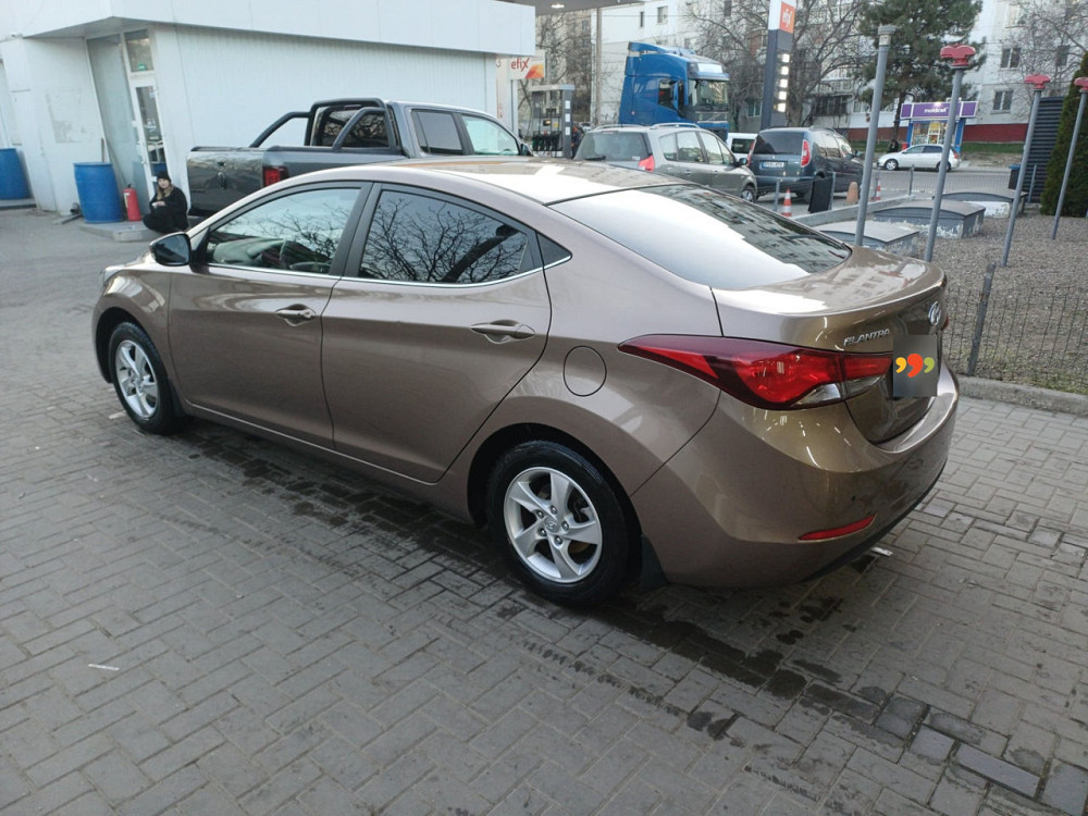 Hyundai Elantra 2014 год Кишинёв Кишинёв - изображение 4